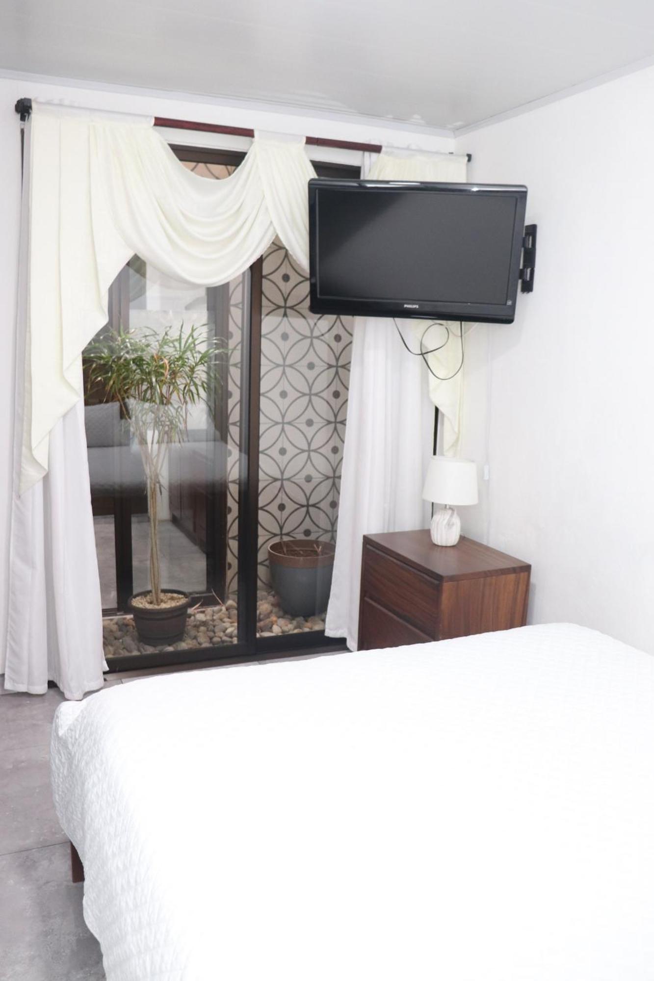 Airport Sjo Residence - Edward & Familia Inn Rio Segundo Ngoại thất bức ảnh