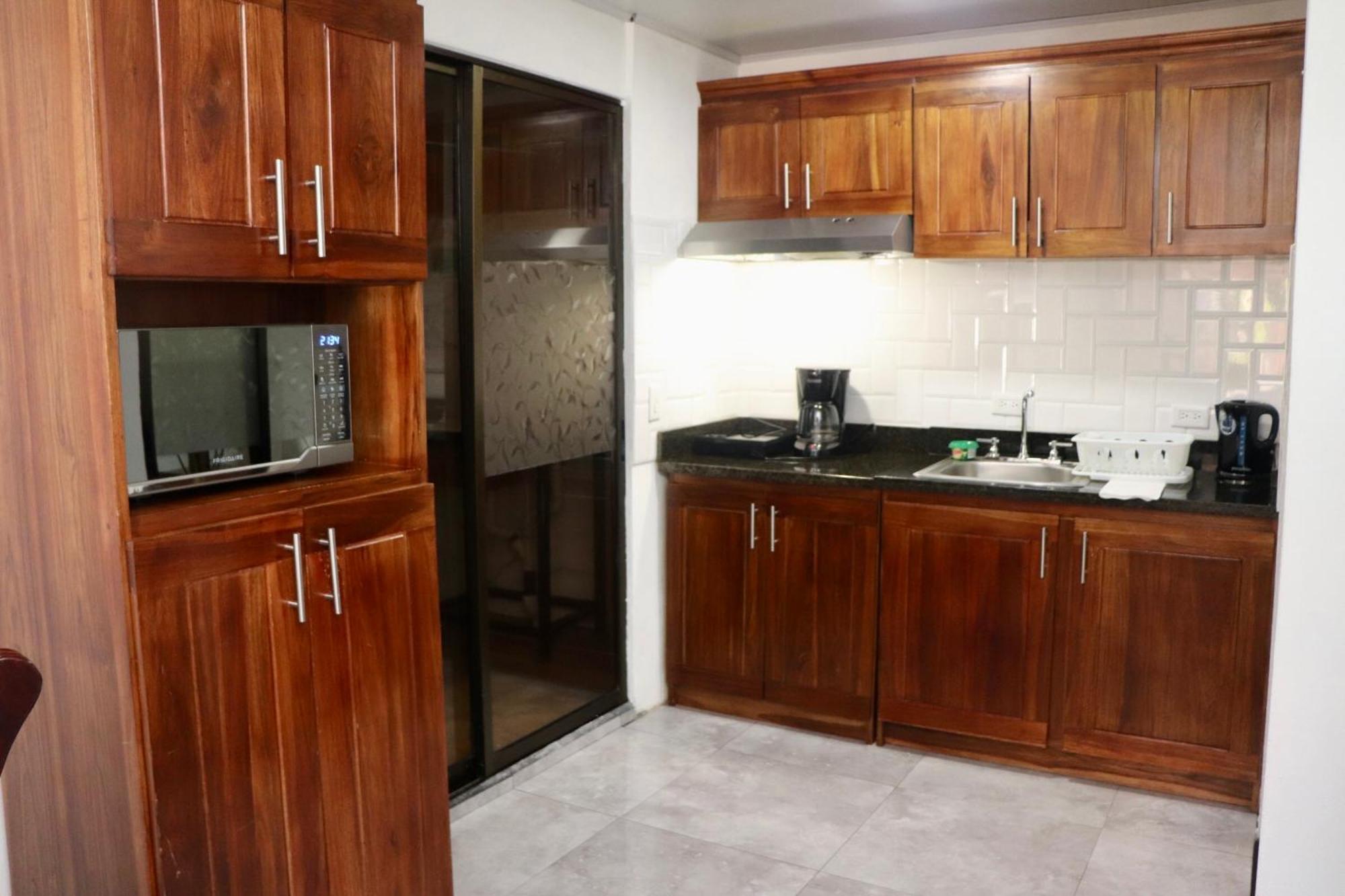 Airport Sjo Residence - Edward & Familia Inn Rio Segundo Ngoại thất bức ảnh